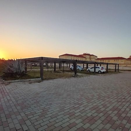 Accesso Diretto Sul Mare Maredilucecala Calambrone Exterior foto