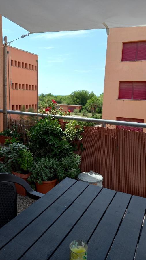 Accesso Diretto Sul Mare Maredilucecala Calambrone Exterior foto