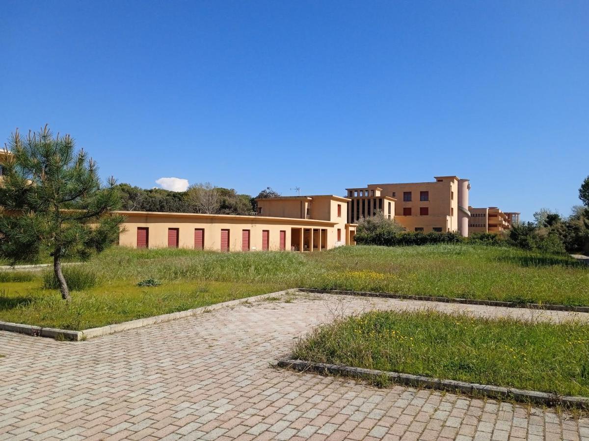 Accesso Diretto Sul Mare Maredilucecala Calambrone Exterior foto