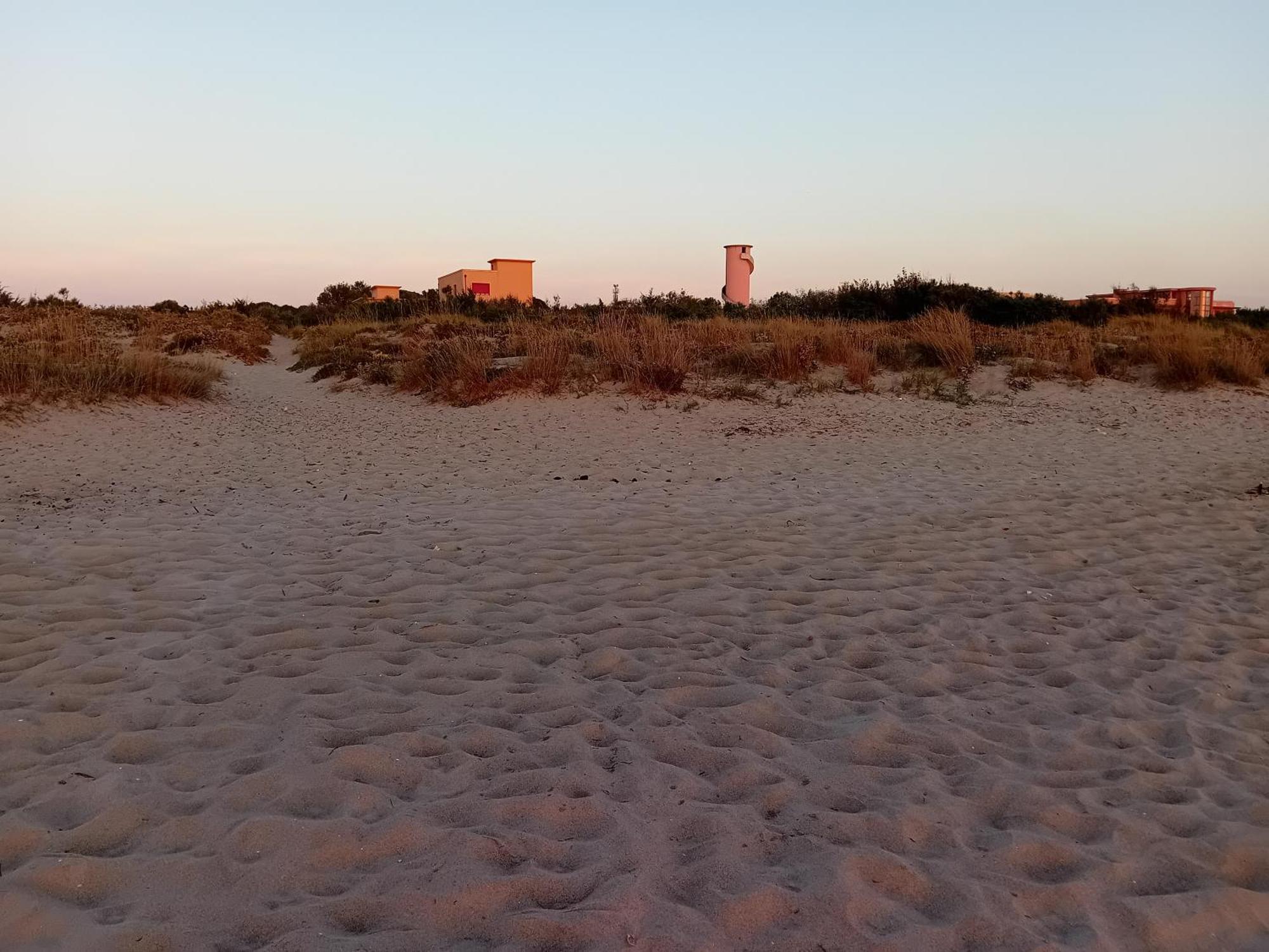 Accesso Diretto Sul Mare Maredilucecala Calambrone Exterior foto